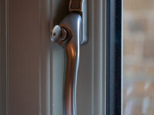 STM Tinium keylocking window handle