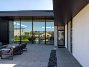 Unik Funkis Aluminium Clad Timber moderne villa 5
