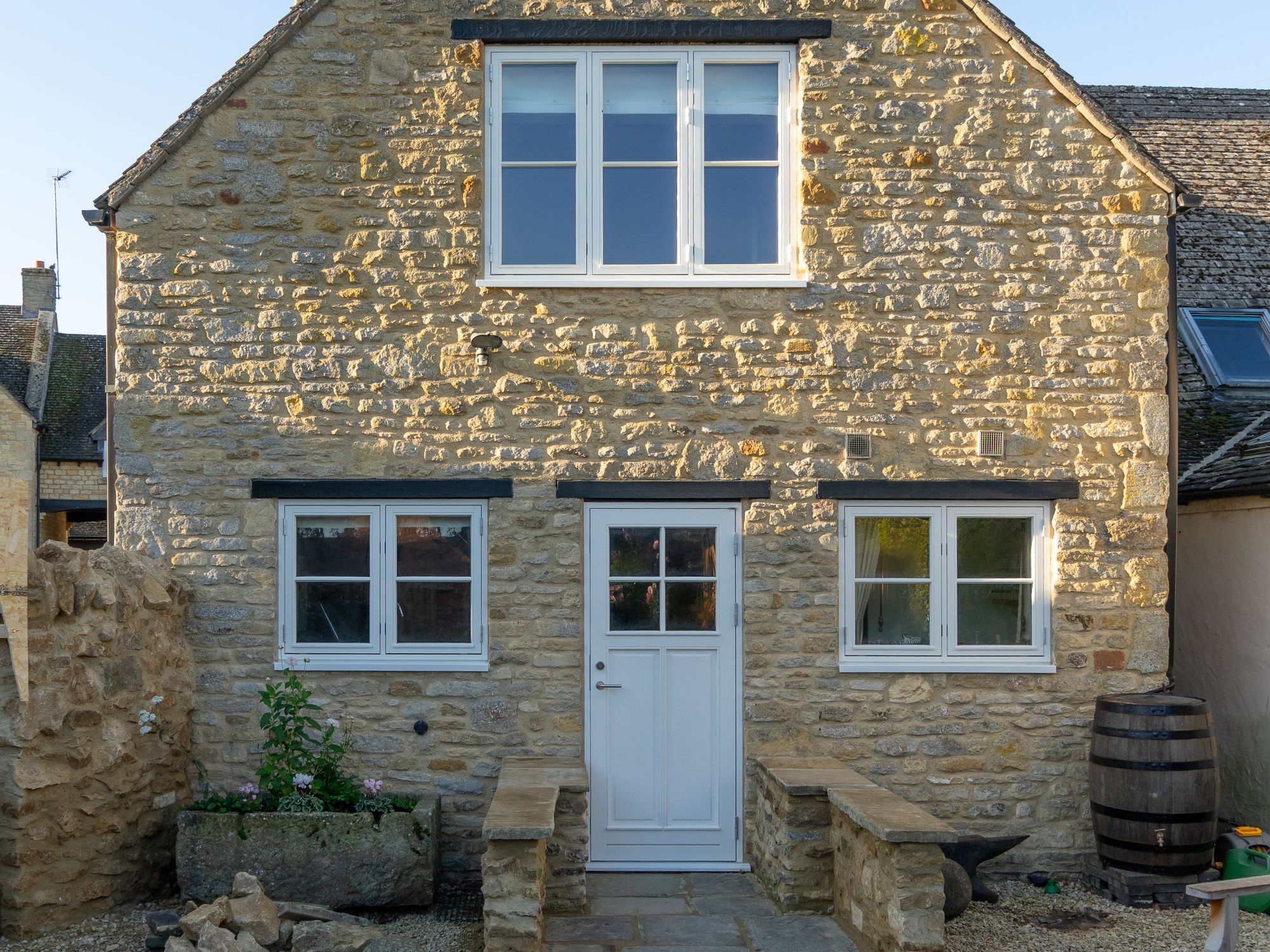 STM Sapino traditional timber door and windows for a cotswold stone home_01