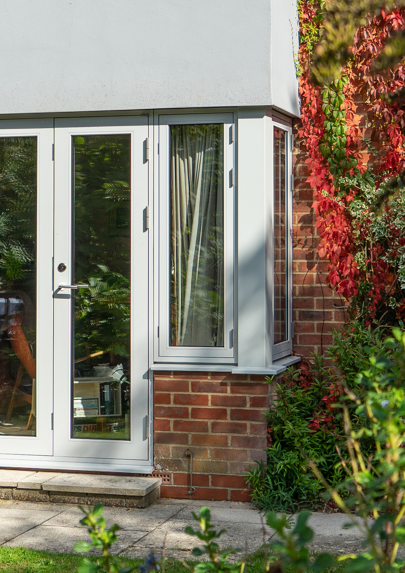 STM Tinium windows with corner post STM Tinium windows with corner post